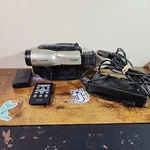 Canon ES180 8MM Video Camcorder - W/accessories. Fixed Price $85.49.