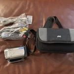 Jvc Everio GZ-MG335WU Hybrid 30GB Hard Disk Camcorder 35X Optical Zoom Untested. Fixed Price $50.32.