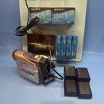 Jvc Minidv Digital Camcorder Video Camera 25X Optical Zoom Tested. Fixed Price $80.00.