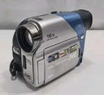 Jvc GR-D73U Mini Digital Video Camera Untested And No Charger *parts Only*. Fixed Price $24.99.