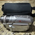 Dxg 572V Digital Video Camera 5.0 Megapixel High Resolution Tft Untested Cpix. Fixed Price $30.40.